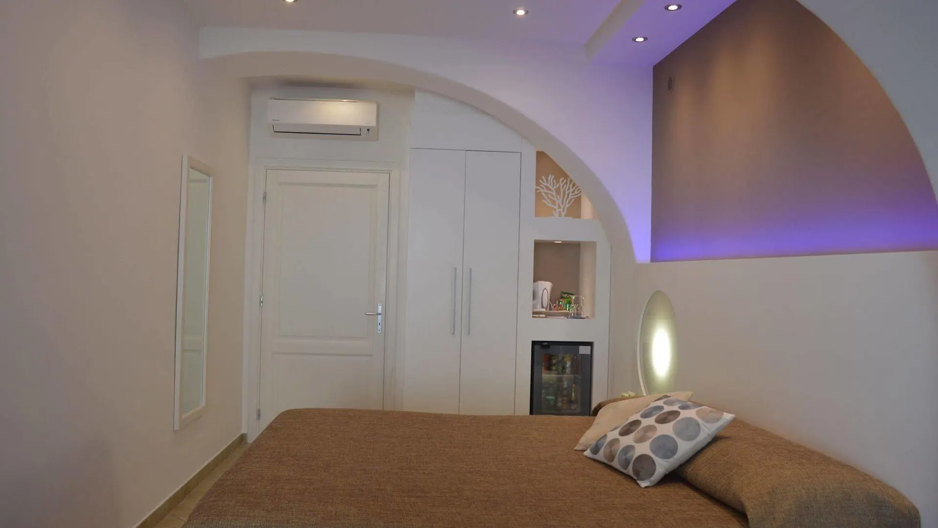 'A Alera Room & Breakfast Malfa (Salina)